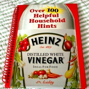 2006 HEINZ WHITE VINEGAR 100 HELPFUL HINTS HARDCOVER RINGBINDER BOOK